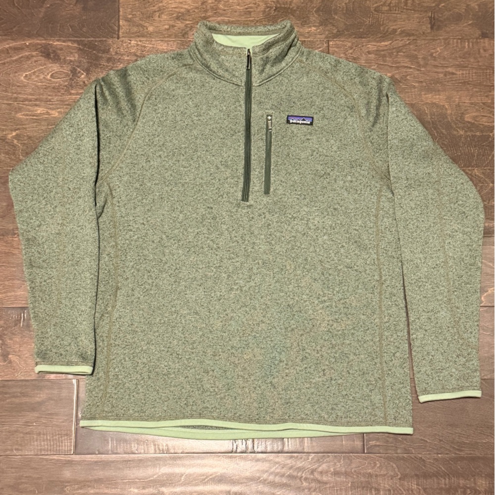 Patagonia Men's Quarter Zip Sweater in Sage